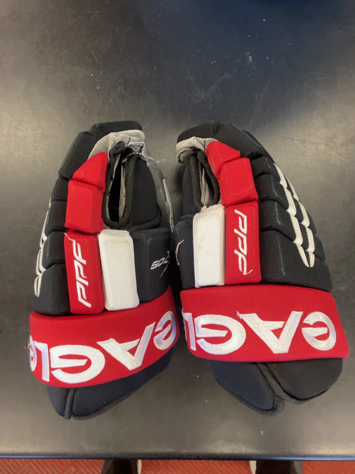 Eagle X705 PPF Hockey Gloves 14"