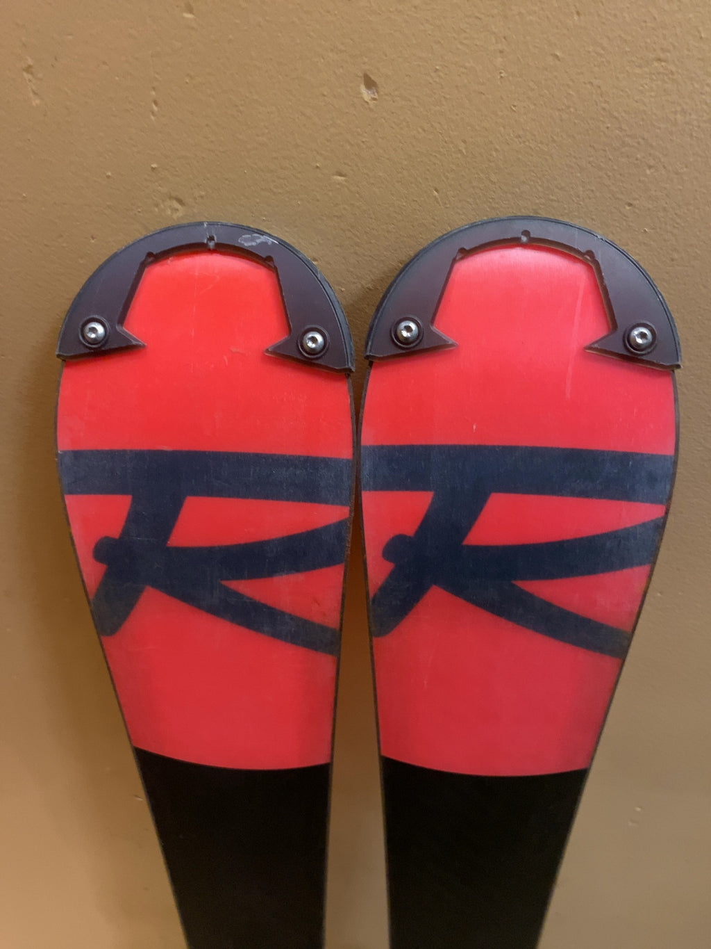Rossignol Hero Athlete Multi-Event Junior Downhill Skis with Look NX7 Bindings 134 cm