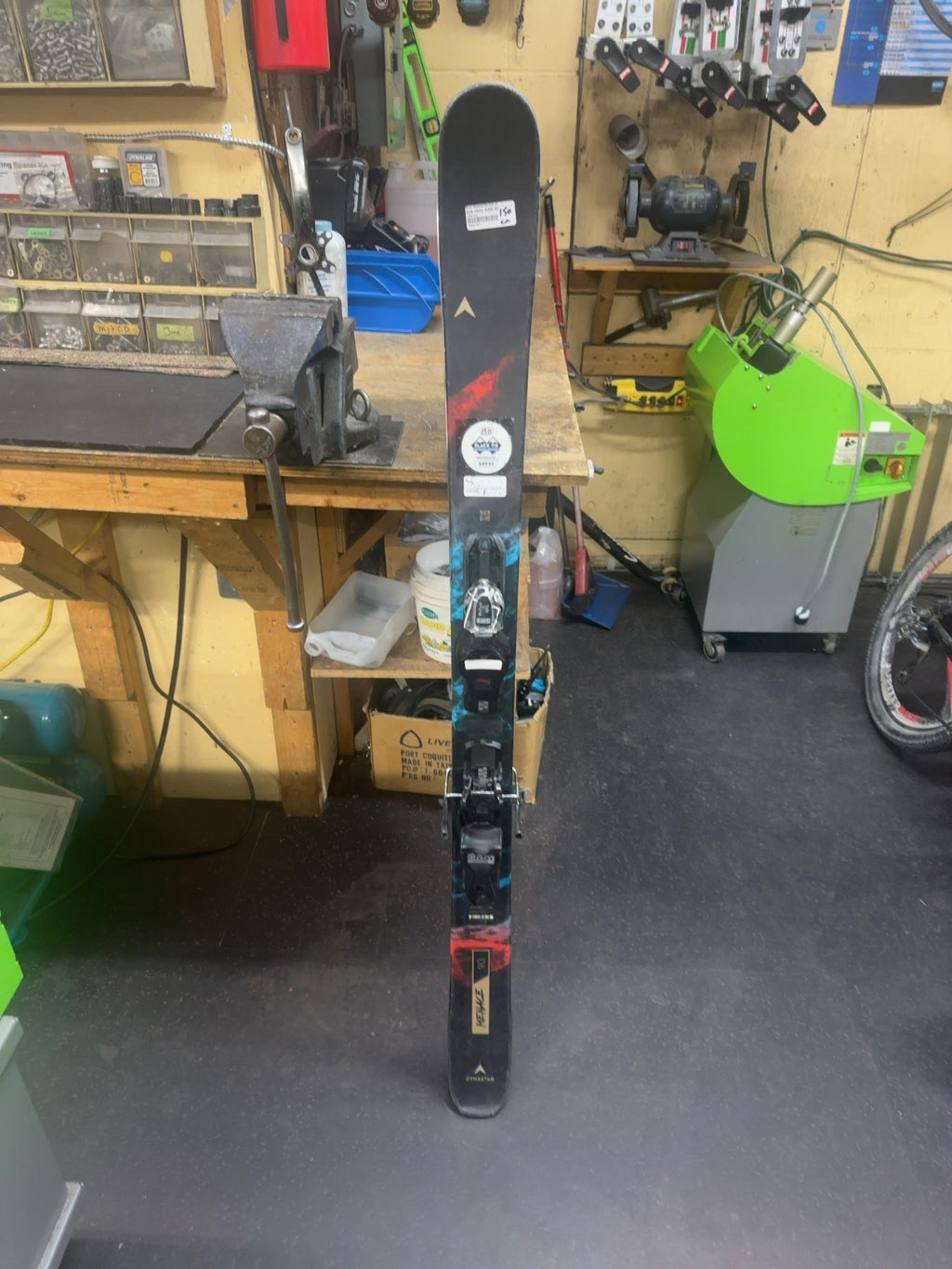 Dynastar Menace 90 Skis with Look Bindings 150 cm-freshly waxed and tuned