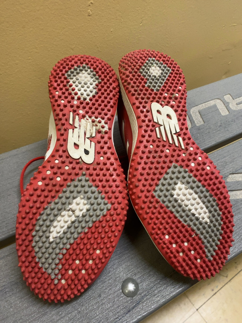 New Balance T4040TR4 Turf Baseball Shoes - Red/White - Size 7.5