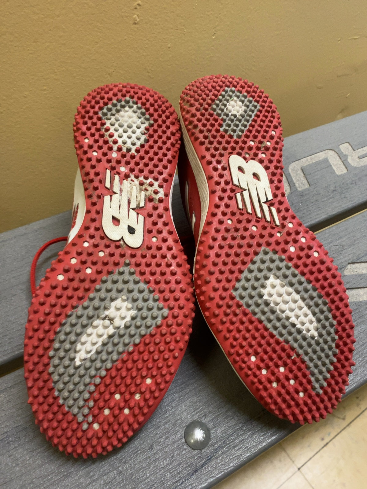 New Balance T4040TR4 Turf Baseball Shoes - Red/White - Size 7.5