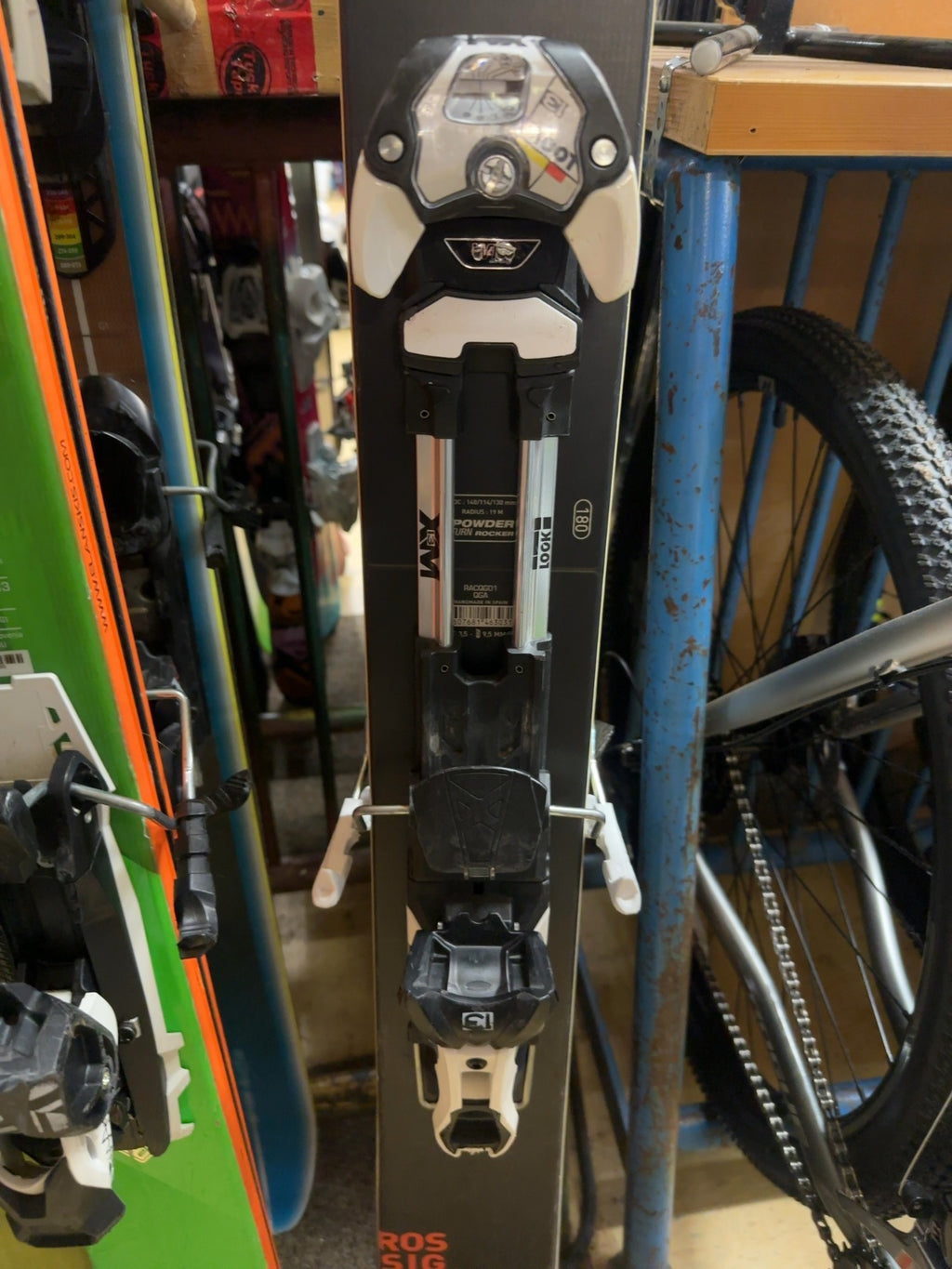 Rossignol Super 7 Downhill Skis with Look Bindings - 180 cm