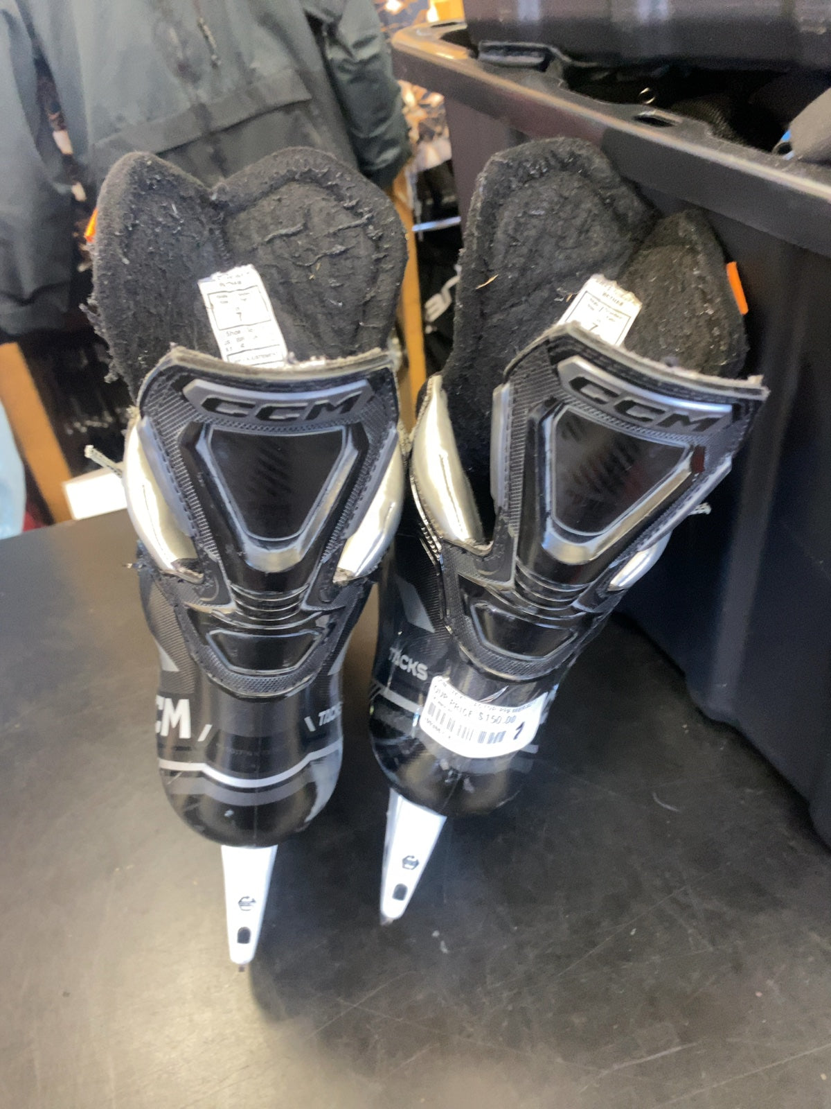 CCM Tacks Vector Premier Ice Hockey Skates - Size 7 Regular