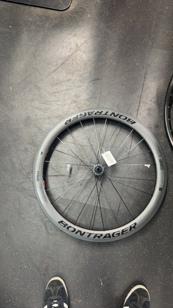 Bontrager Aeolus Comp 5 700c Front Wheel