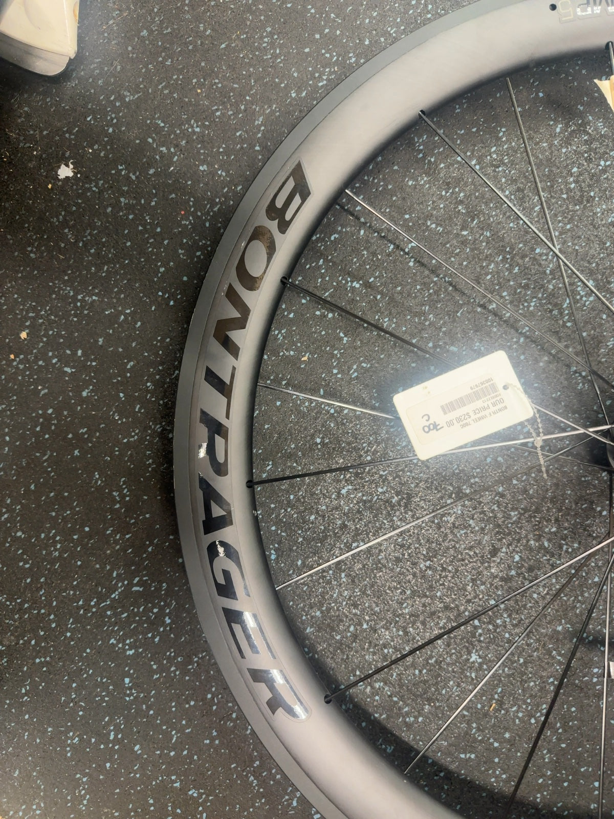 Bontrager Aeolus Comp 5 700c Road Front Wheel