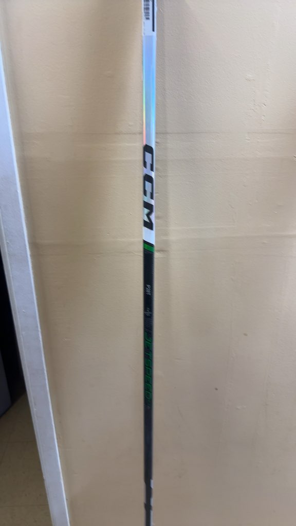 CCM JetSpeed FT6 Pro Hockey Stick - 75 Flex - P28T - Right Handed