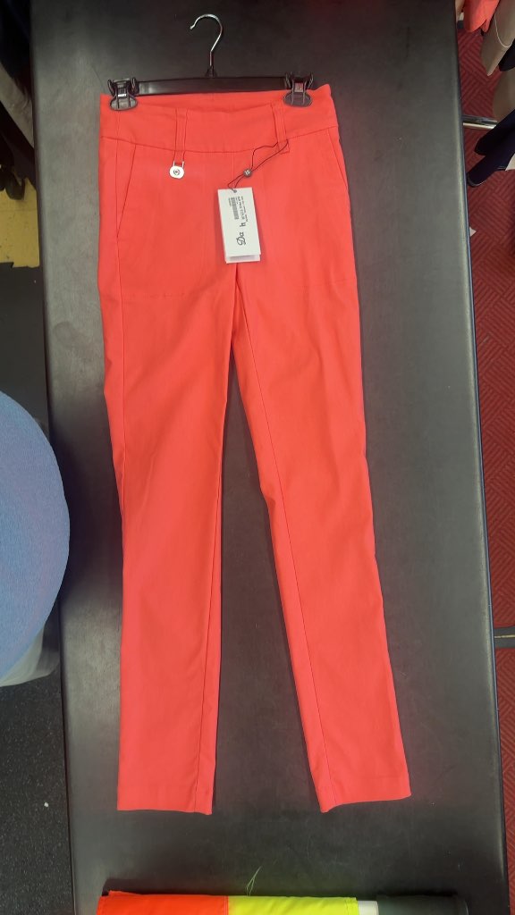 Daily Sports Women's Golf Pants Coral New With Tags Size 4