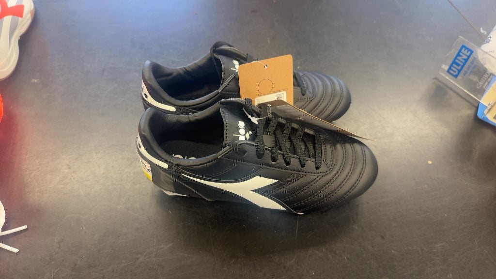 Diadora Brasil Icon Youth Soccer Cleats - Size 13-brand new cleats