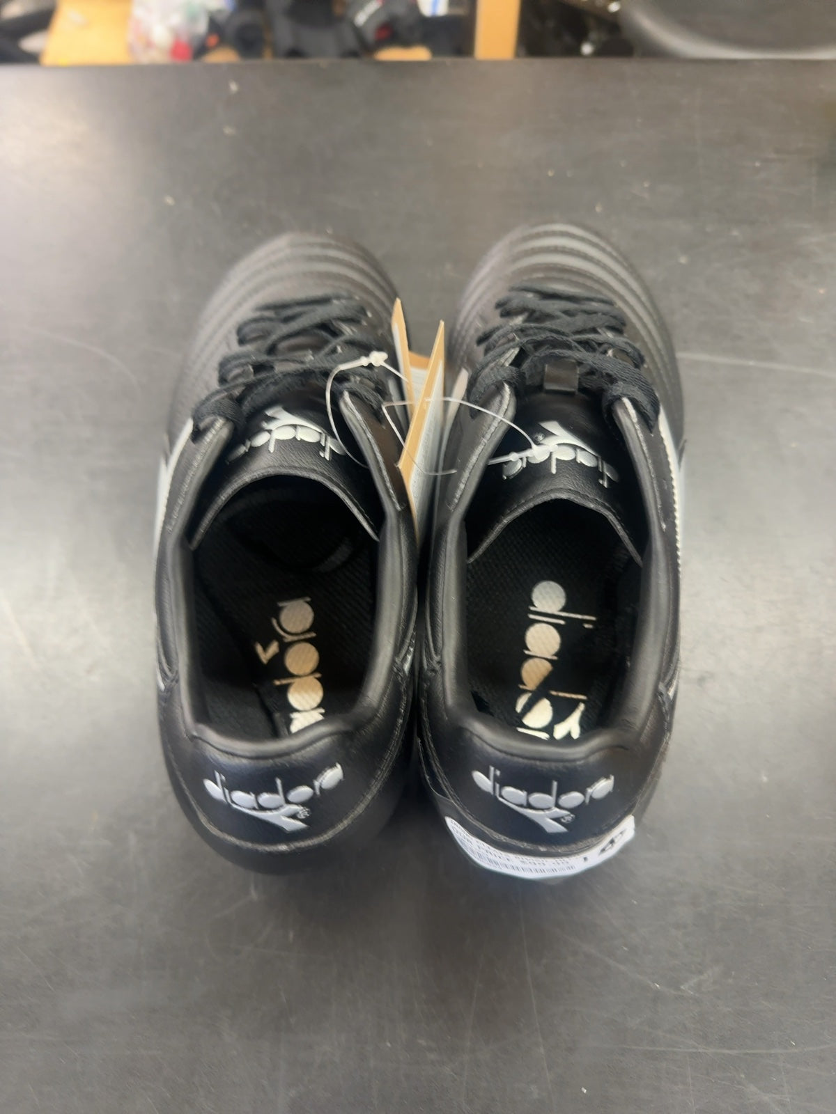 Diadora Brasil RLPU Soccer Cleats - Size 10
Brand new with tags