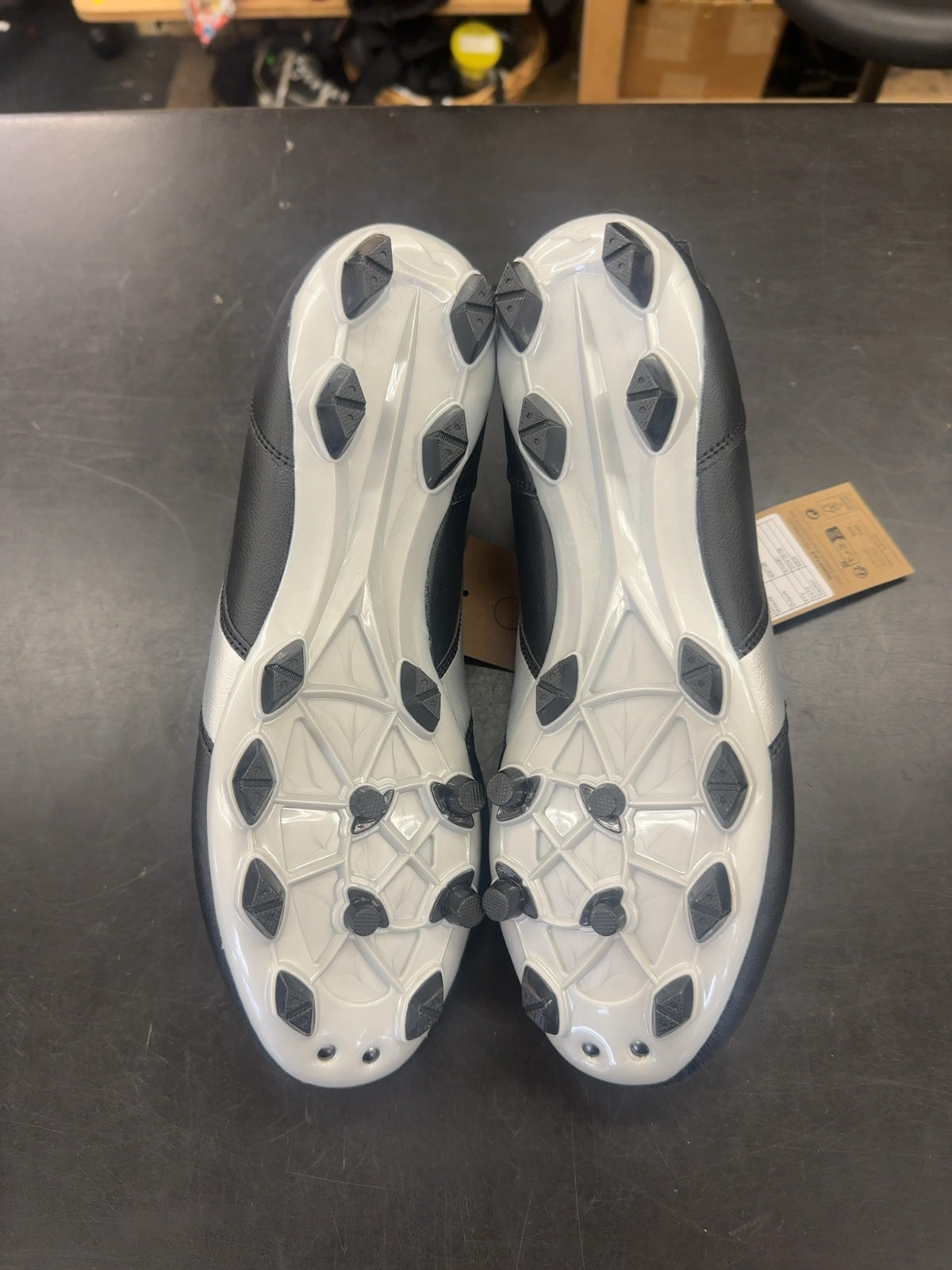 Diadora Brasil RLPU Soccer Cleats - Size 10
Brand new with tags