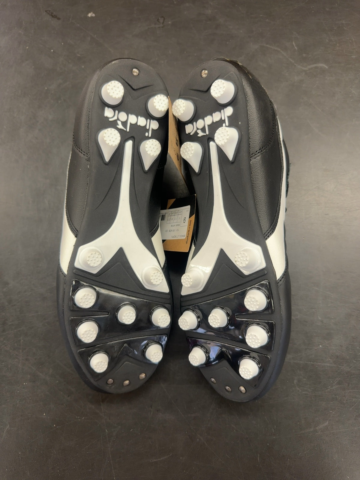 Diadora Brasil Soccer Cleats
Brand new with tags on sale
