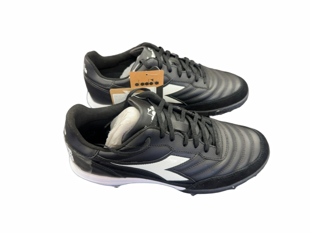 Diadora Calcetto Turf Soccer Cleats - Size 10.5
Brand new with tags