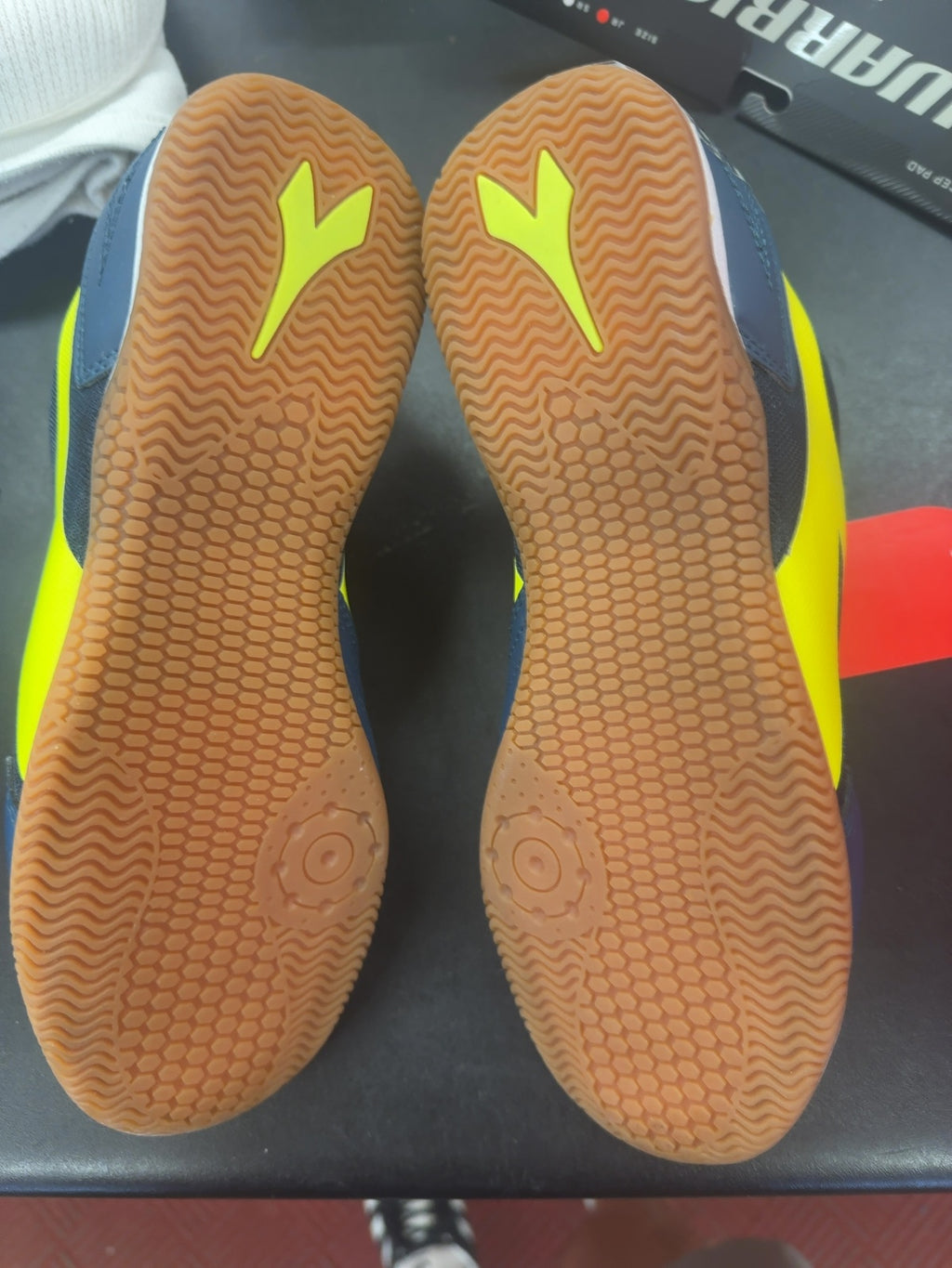 Diadora Futinha Indoor Soccer Shoes - Size 8.5
Brand new in box