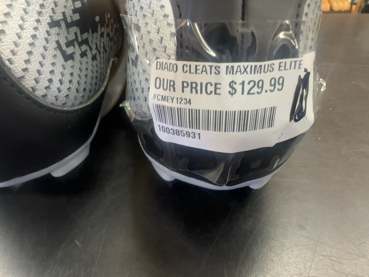Diadora Maximus Elite Soccer Cleats - Black/Silver
Brand new with tags