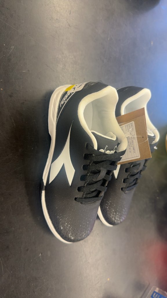 Diadora Pichichi Jr Soccer Cleats - Black/White - Size 13.5