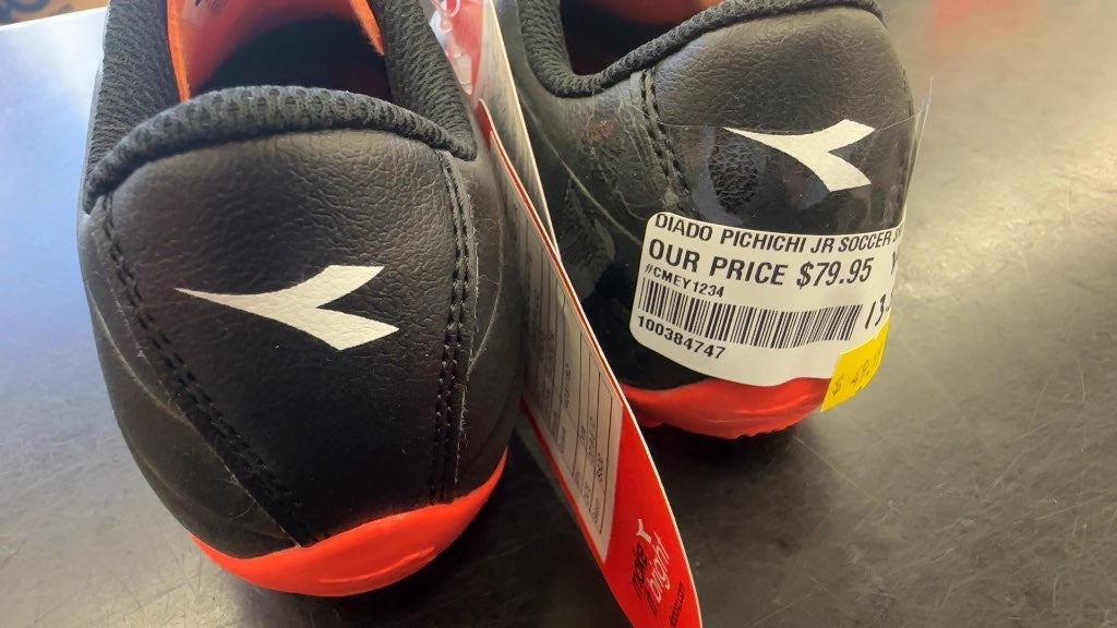 Diadora Pichichi Jr Soccer Cleats - Youth Size 13.5-brand new cleats