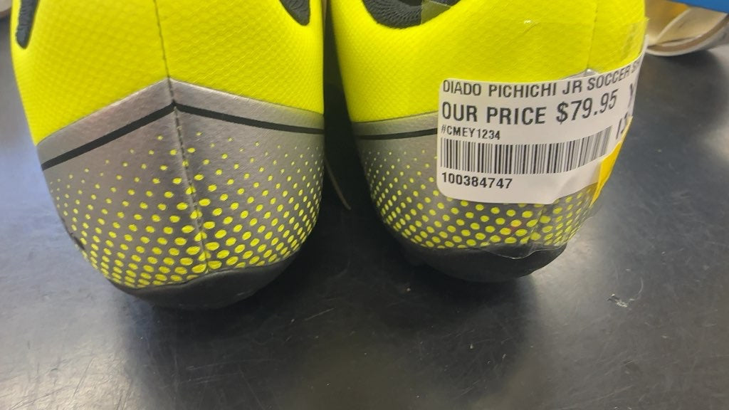 Diadora Pichichi Jr Soccer Shoes - Youth 13.5-brand new cleats