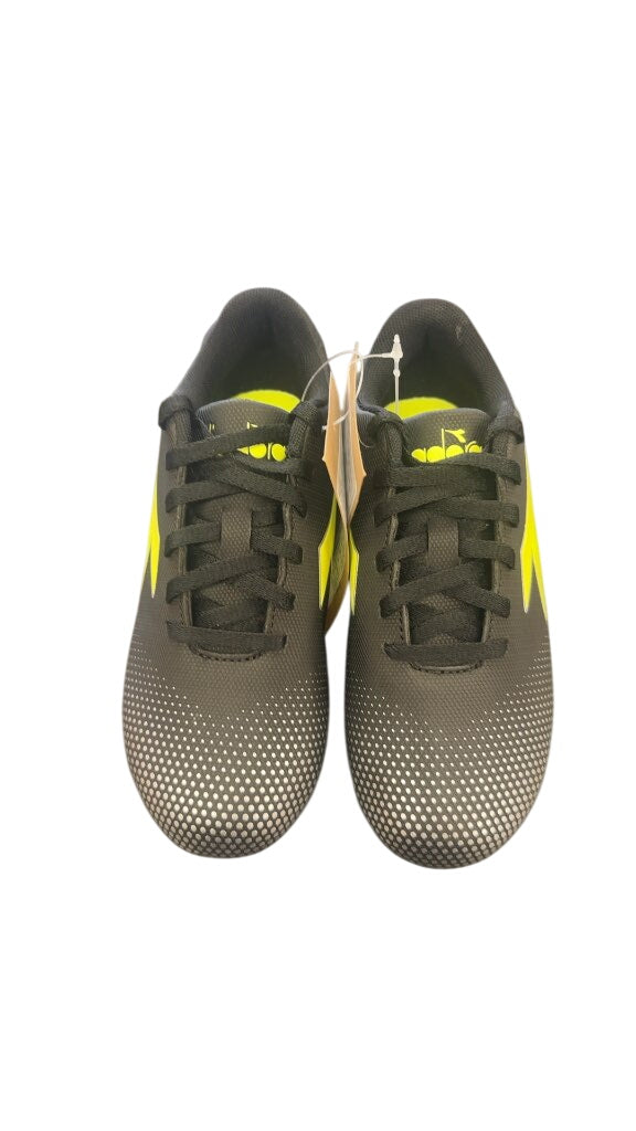 Diadora Pichichi Jr Youth Soccer Shoes - Size 13.5-brand new