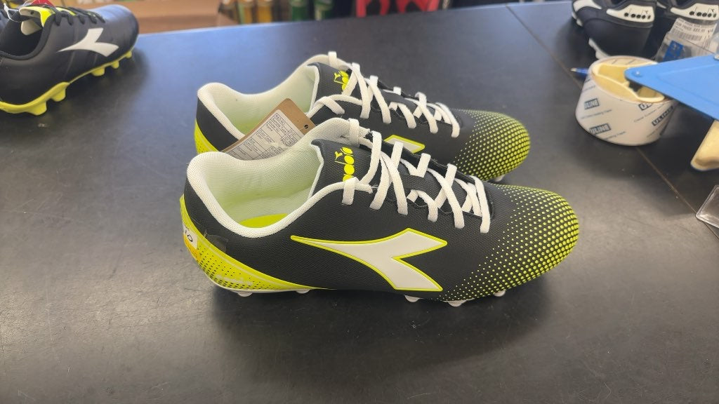 Diadora Pichichi SR Soccer Cleats-Brand new