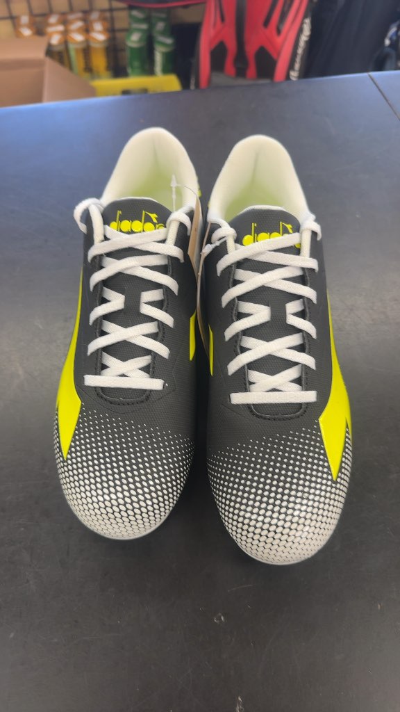 Diadora Pichichi SR Soccer Cleats - Size 10
Brand new cleats