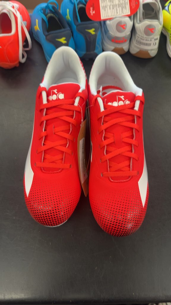 Diadora Pichichi SR Soccer Shoes - Red/White - Size 10 brand new