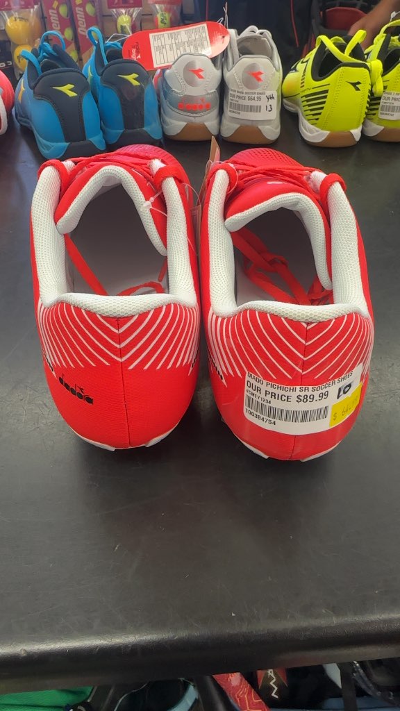 Diadora Pichichi SR Soccer Shoes - Red/White - Size 10 brand new