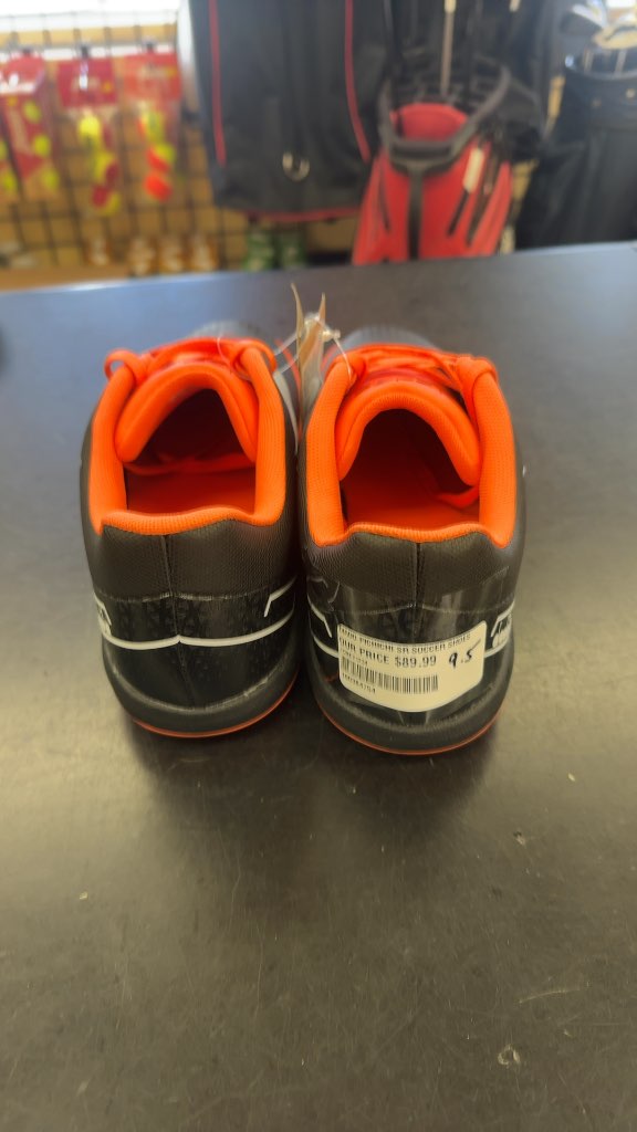 Diadora Pichichi SR Soccer Shoes - Size 9.5 brand new indoor shoes