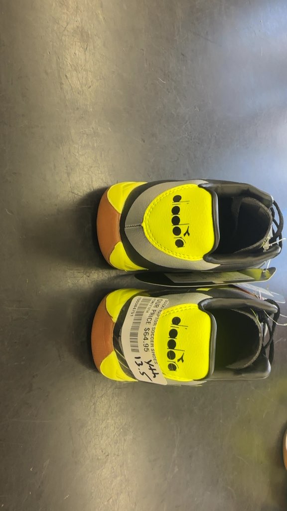Diadora Raptor Youth Indoor Soccer Shoes - Size 13.5