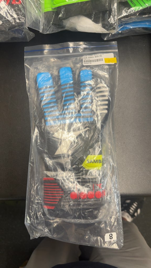 Diadora Samba Goalie Glove Size 8-brand new