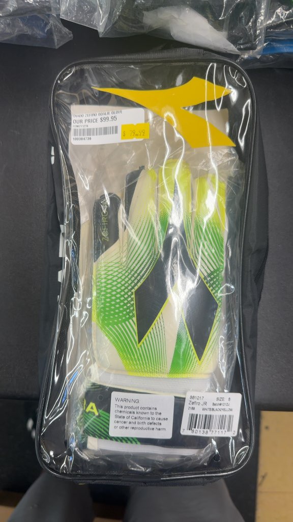 Diadora Zefiro JR Soccer Goalie Gloves - Size 8 brand new