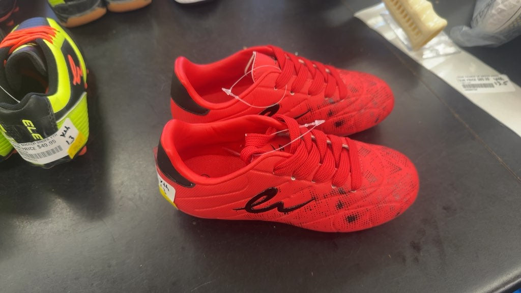 Elatto Youth Soccer Cleats - Red - Size 13
Brand new cleats
