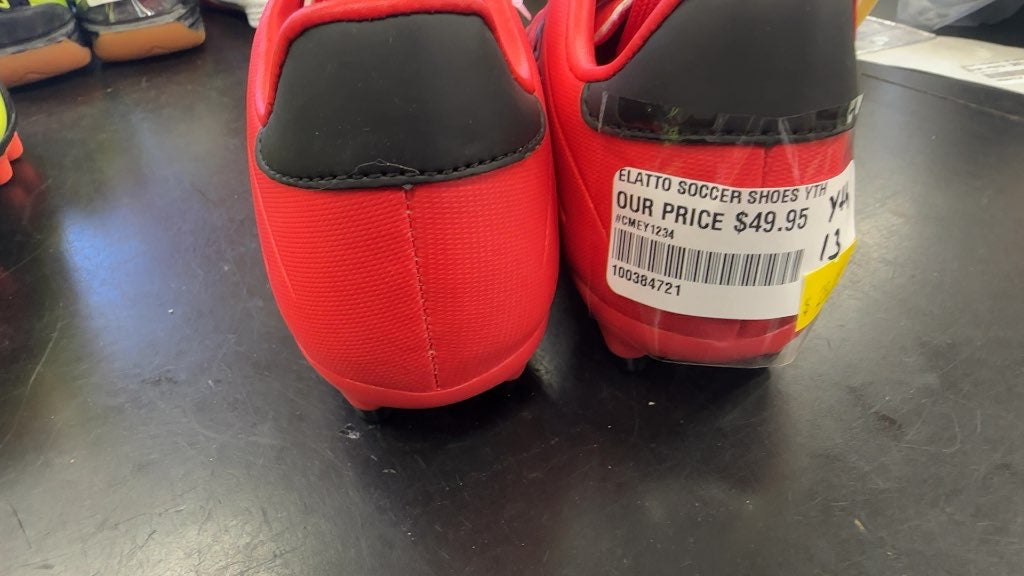Elatto Youth Soccer Cleats - Red - Size 13
Brand new cleats