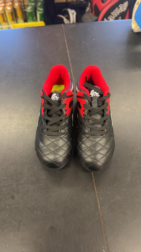 Elatto Youth Soccer Cleats - Size 13