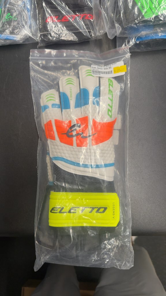 Eletto Legend V FG Soccer Goalie Gloves brand new size 8