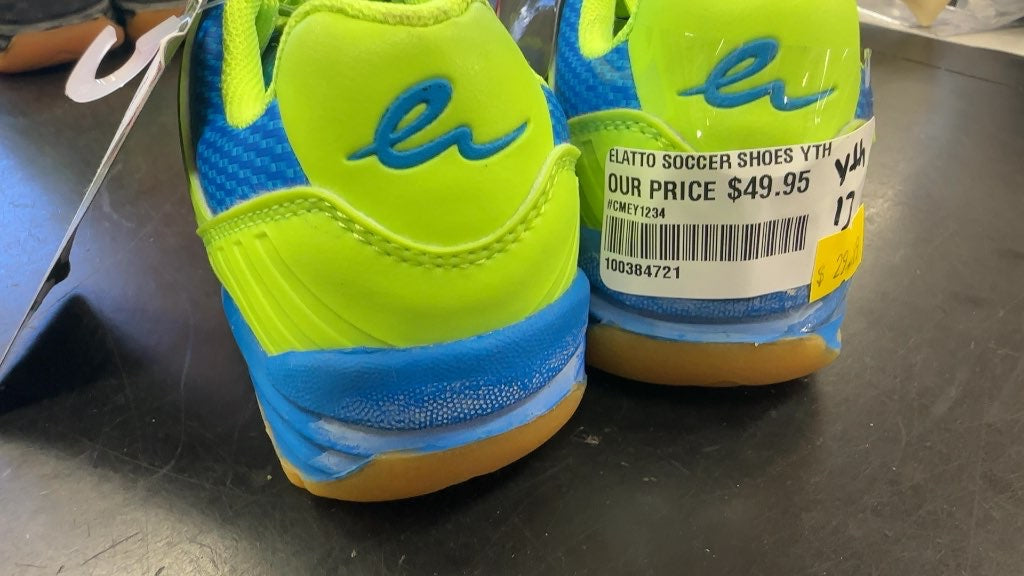 Eletto Rapido III Youth Indoor Soccer Shoes - Neon Blue/Green -brand new
