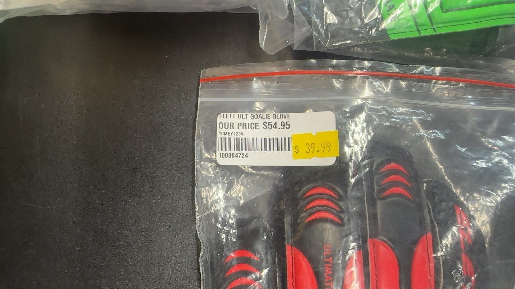Eletto Ultimate IV Soccer Goalie Gloves - Black/Red size 8 brand new