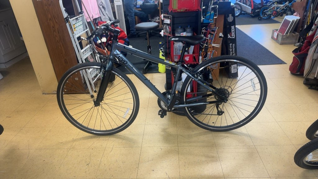 Evo One Hybrid Bike Grey Good Condition 26”