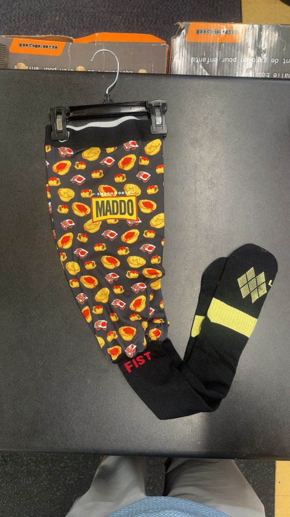 FIST Maddo Smash Forth Moto Sock + Knee Brace Sleeve Black Large-New