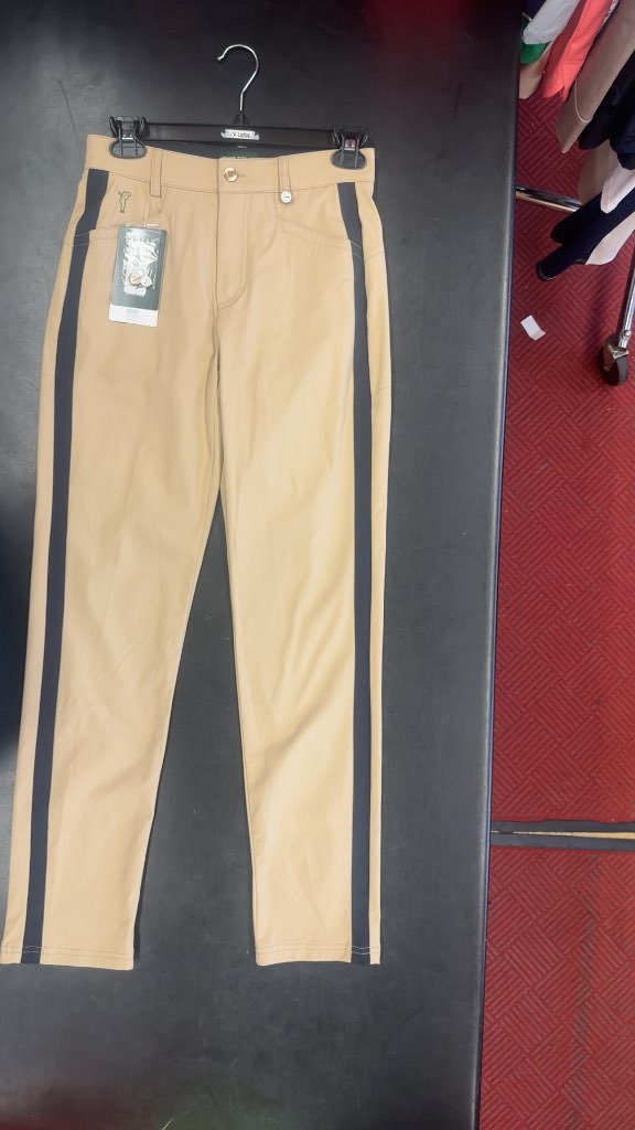Golfino Women's Golf Pants Beige with Navy Stripes NWT Size 32