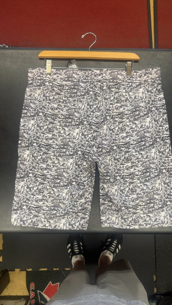 Greyson Peaks & Parks Golf Shorts Arctic Size 34-New