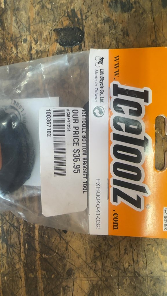 IceToolz Bottom Bracket Tool M091 Shimano Hollowtech II Compatible New