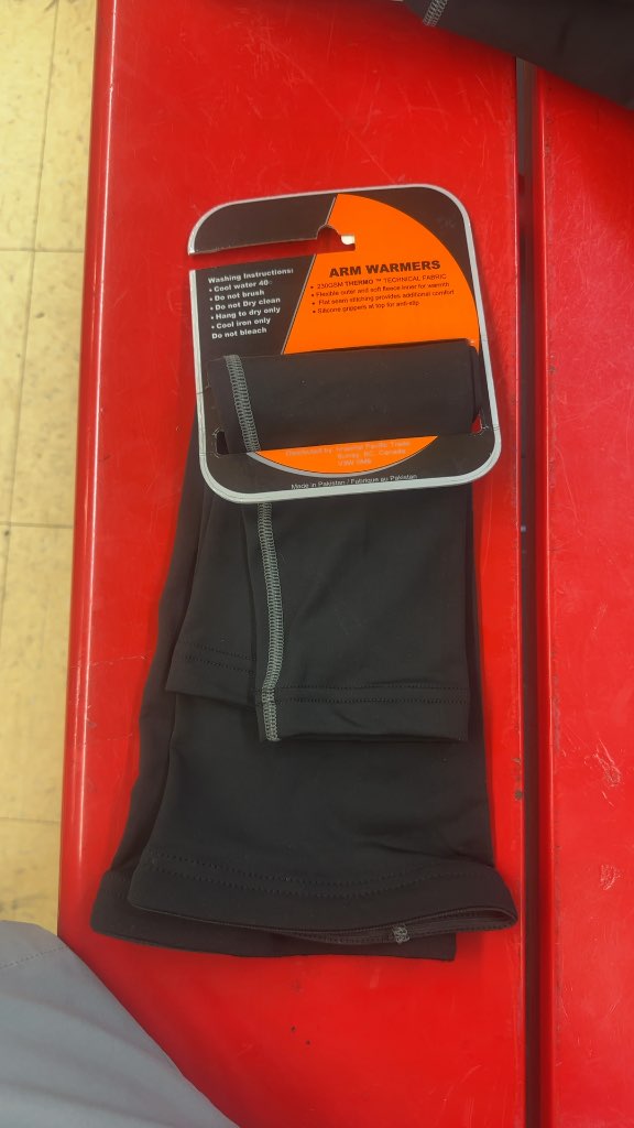 IMPAC Comfort Arm Warmers New with Tags Large