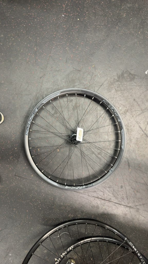 K-Race MTB 30 27.5" Front Disc Bicycle Wheel