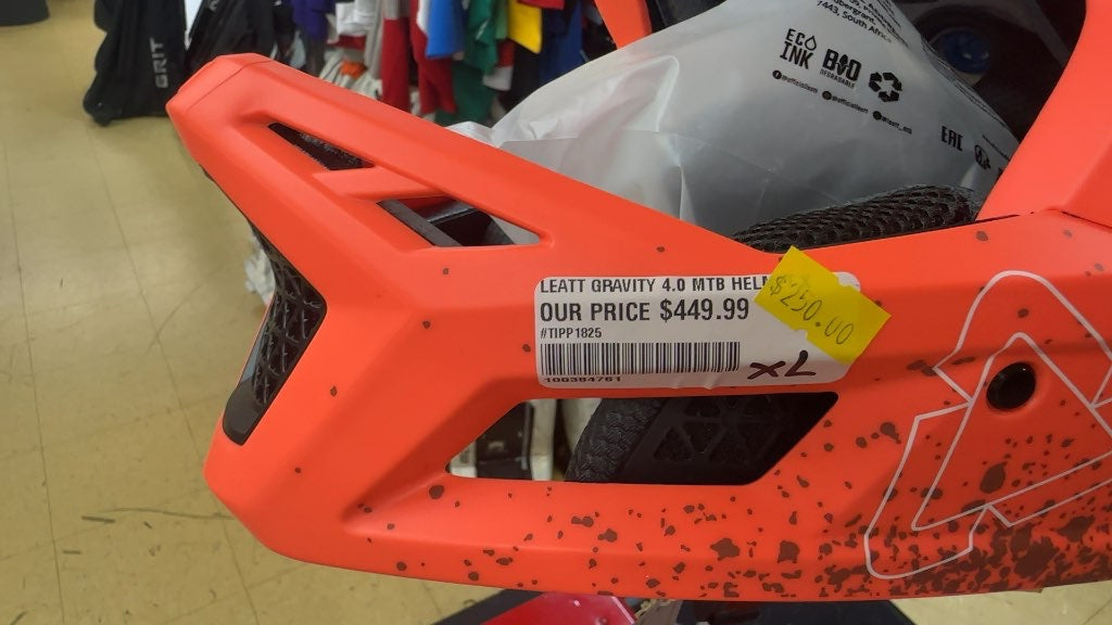 Leatt Gravity 4.0 MTB Helmet - XL - Orange
Brand new with tags