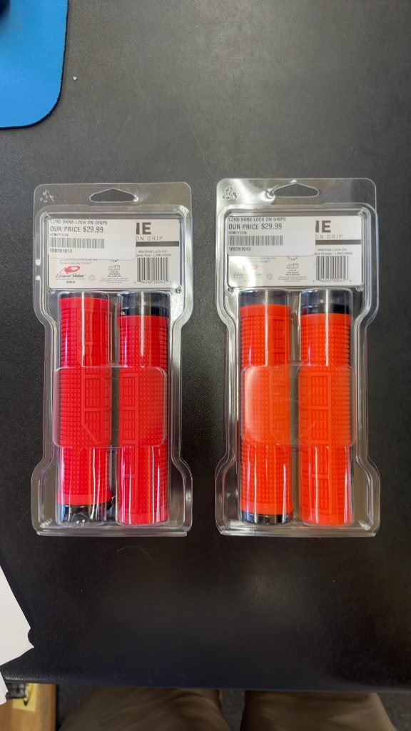Lizard Skins Machine Single Clamp Lock-On Grips New 135mm
Come in either red or orange