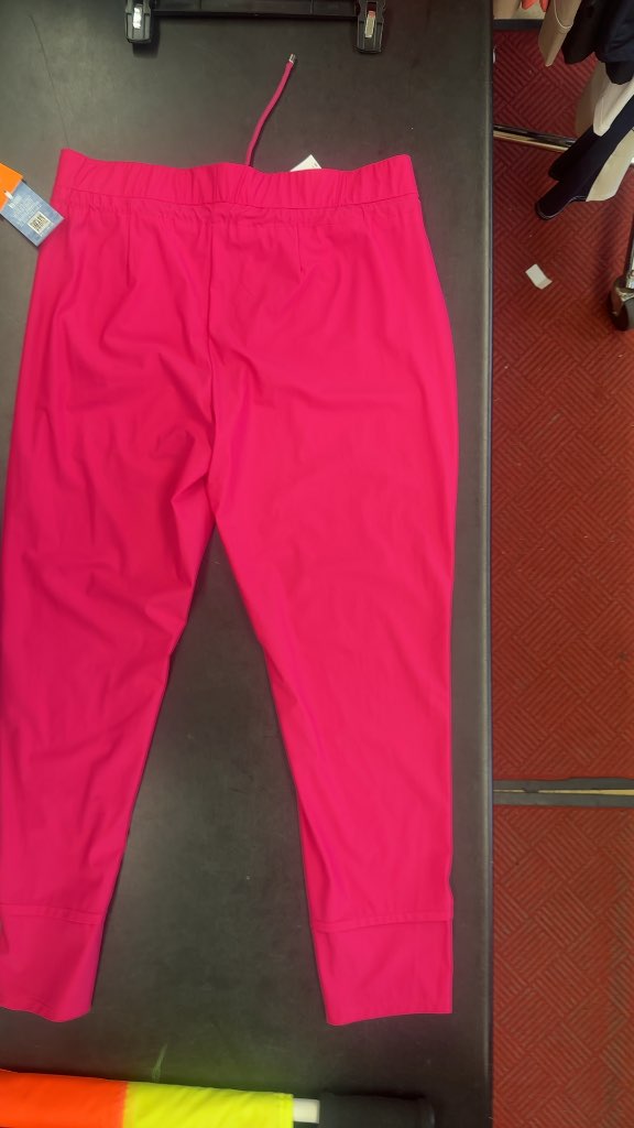MAC Jeans Easy Active Golf Pants Pink NWT Size 42