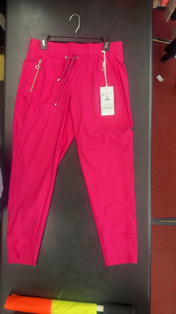 MAC Jeans Future Concept Women's Golf Pants Pink NWT Size 40