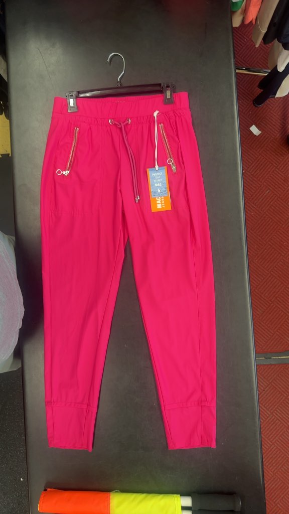 MAC Jeans Women's Golf Pants Jogger Style Fuchsia Pink New With Tags Size 36