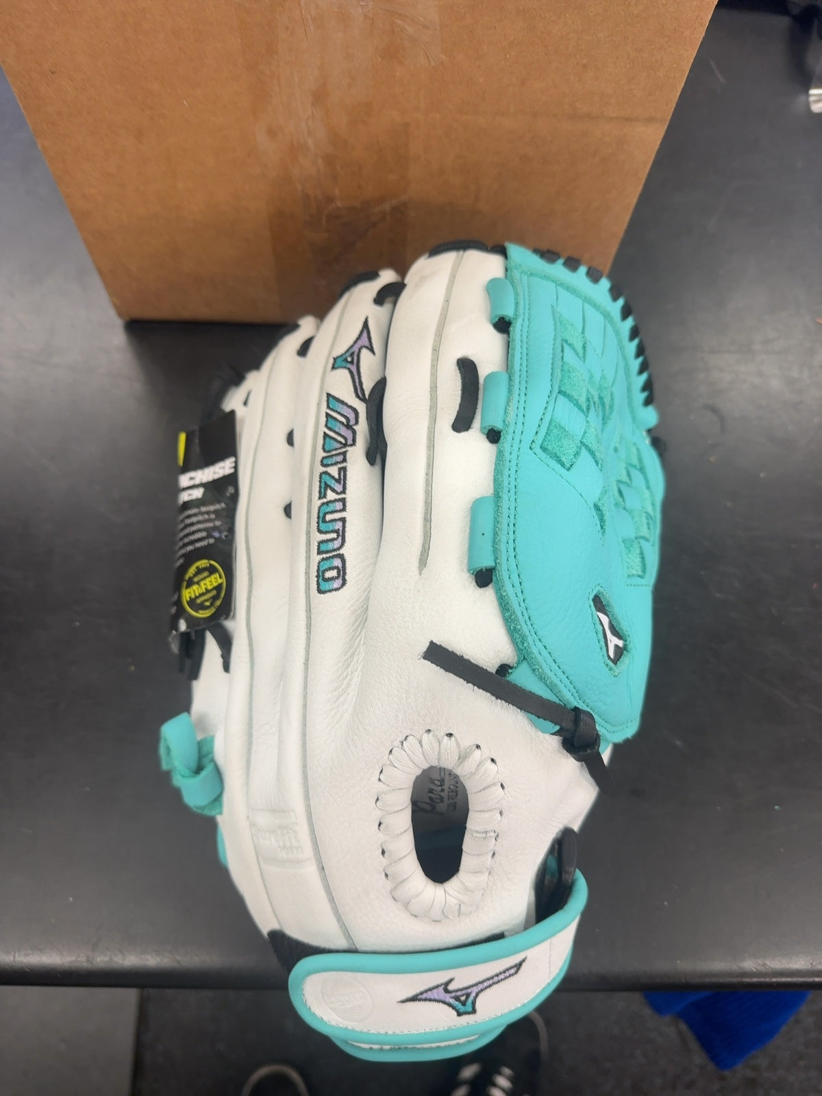 Mizuno Franchise Fastpitch 13" Softball Glove - Teal/White