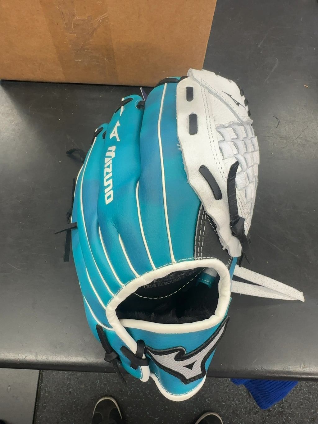 Mizuno Prospect 11" Youth Baseball Glove